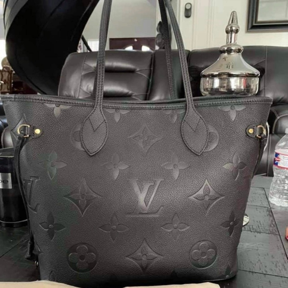 Louis Vuitton Neverfull